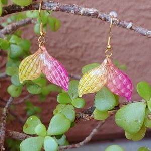 Mermaid barbie tail fluke earrings yellow pink ombre sunset